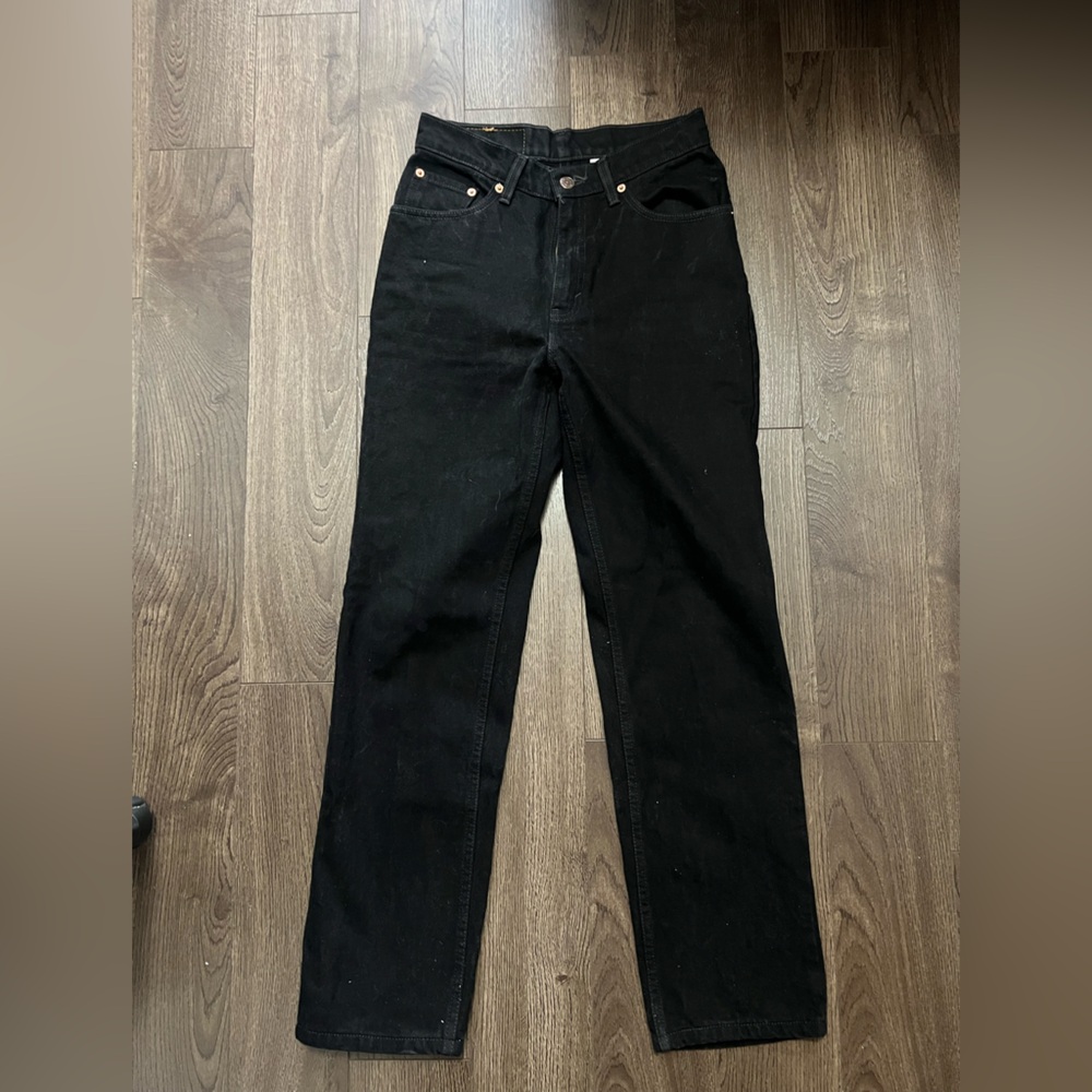 Levi’s Straight Leg Jeans